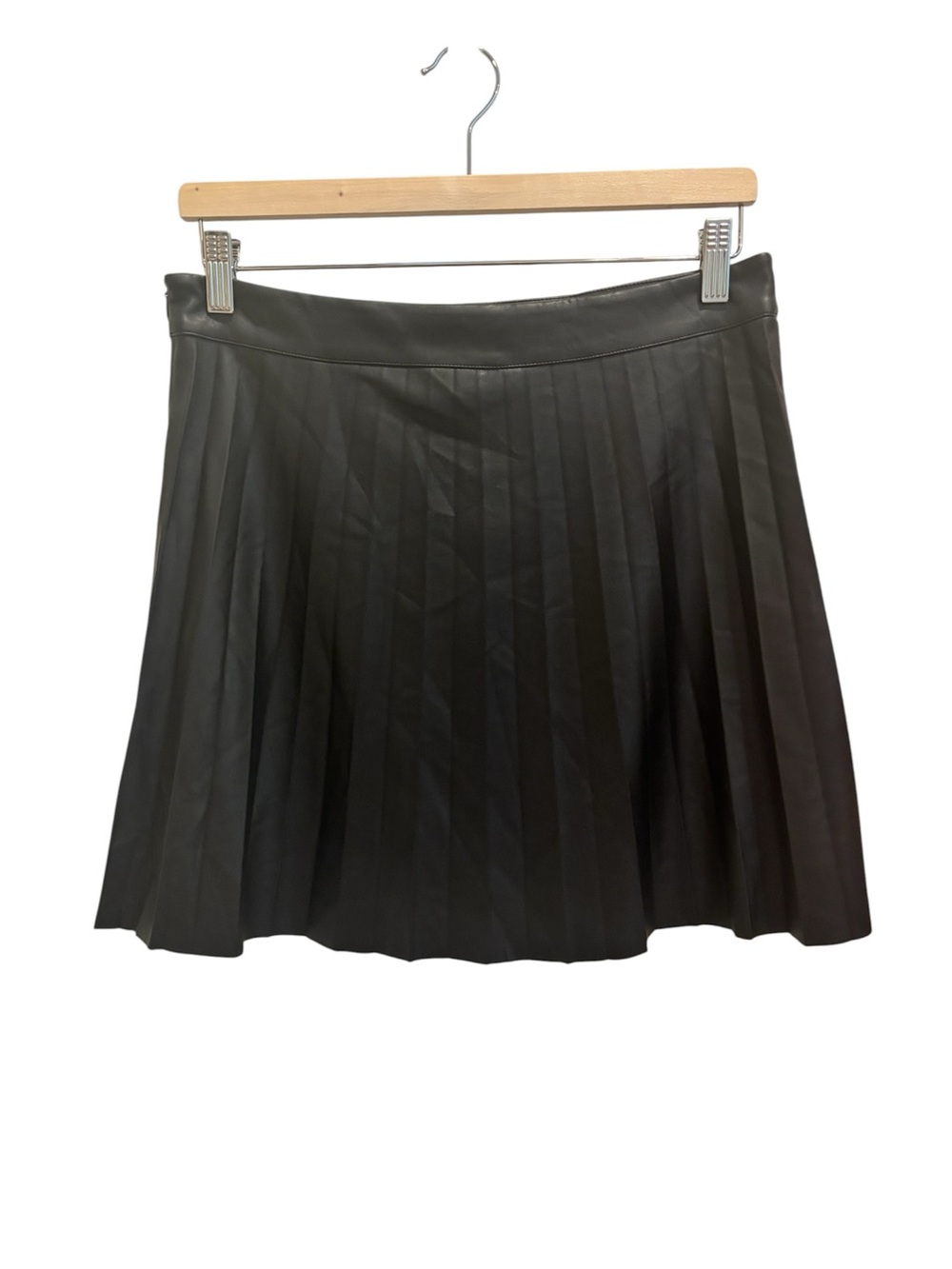 BB Dakota Pleated Pleather Miniskirt Black NWT Size 10